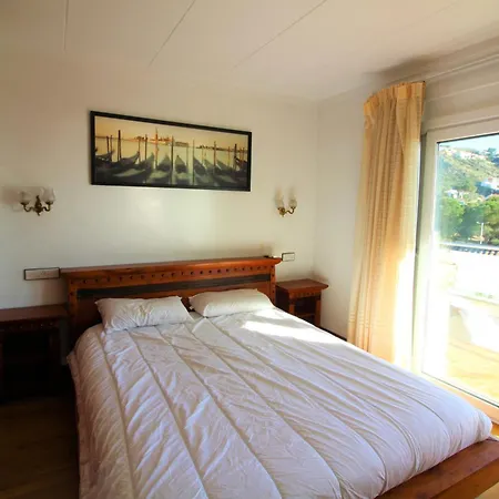 Global Immo 3083 Sauces Appartement